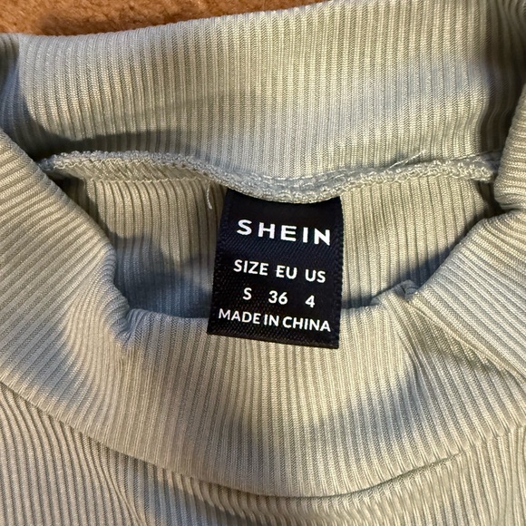 SHEIN Light Blue Ribbed Tank Top - Picture 4 of 6